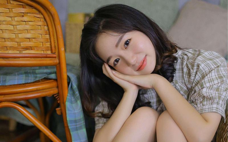 黑丝美女被爆操流白浆的相关介绍