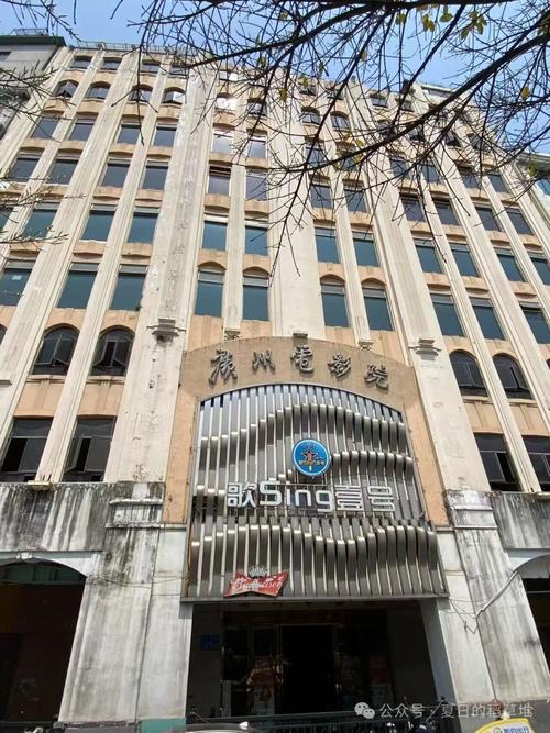 亚洲少妇啊的相关介绍