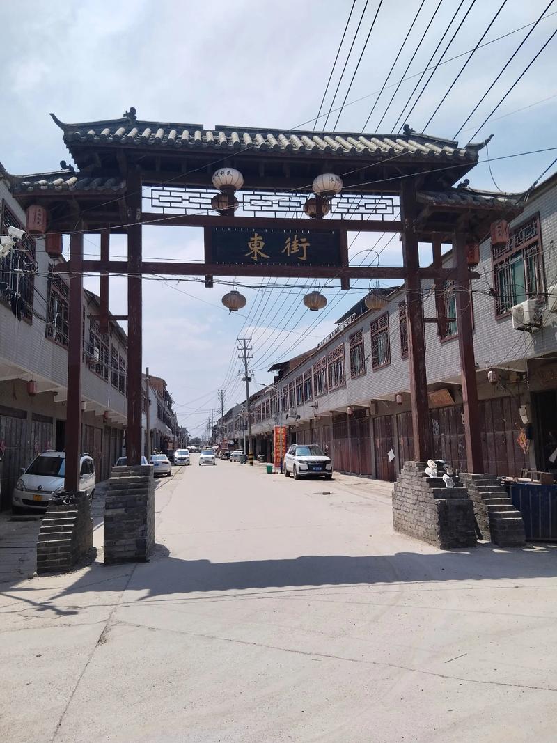 亚洲一区二区三区少妇的相关介绍