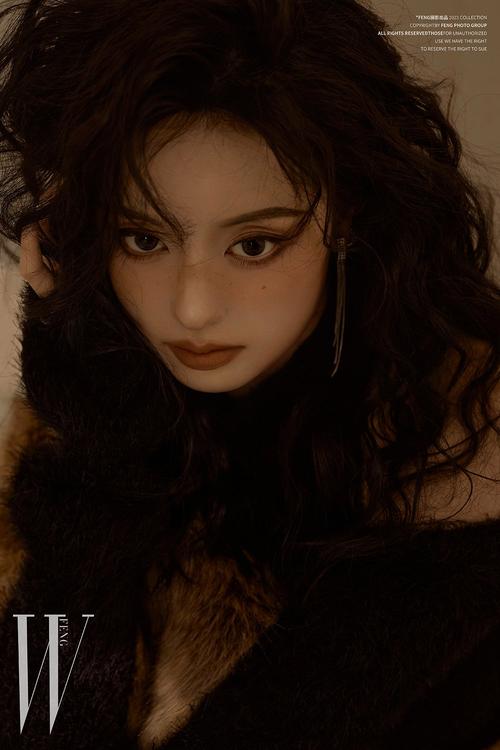 欧美男模大尺度写真的相关介绍