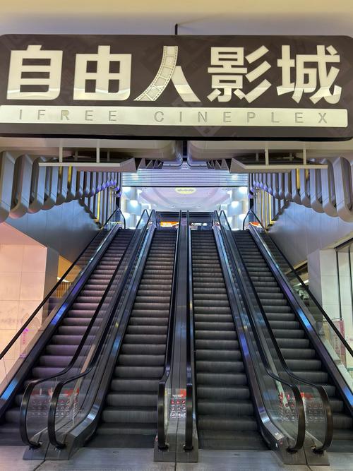 美女老师给我操的相关介绍