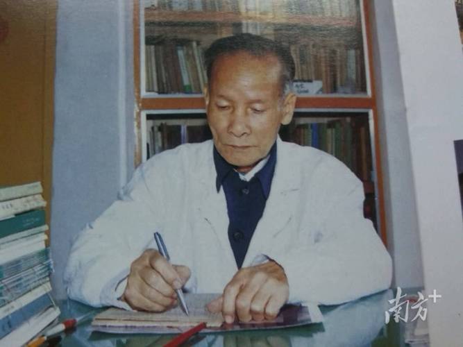 日韩综合熟妇av的相关介绍
