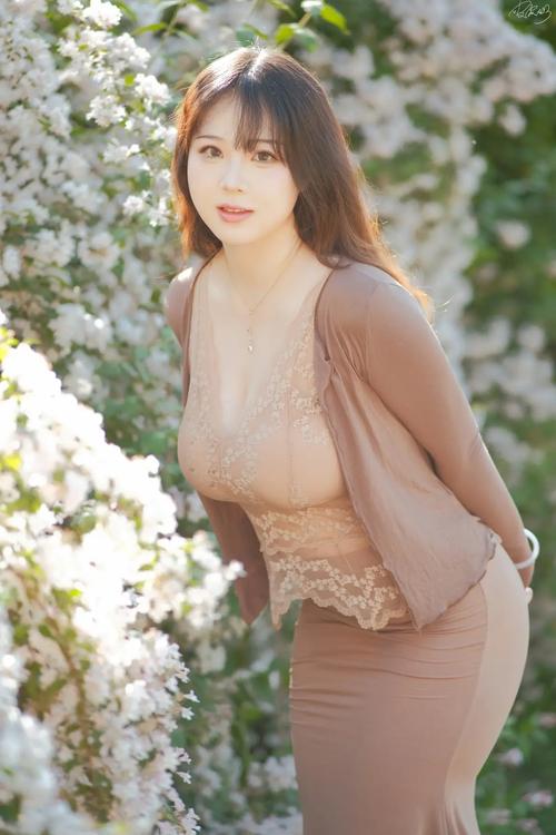 日本少妇精油按摩记的相关介绍