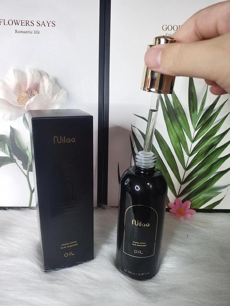 操美女老师一整夜的相关介绍