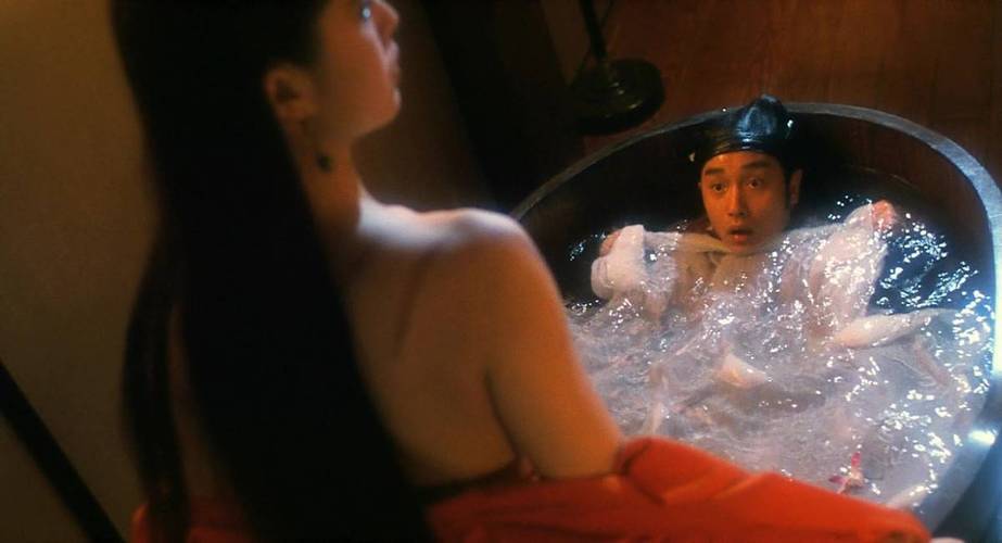 和女秘书的相关介绍