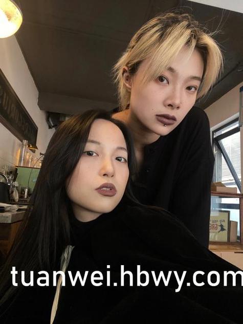 我和美女老师的相关介绍
