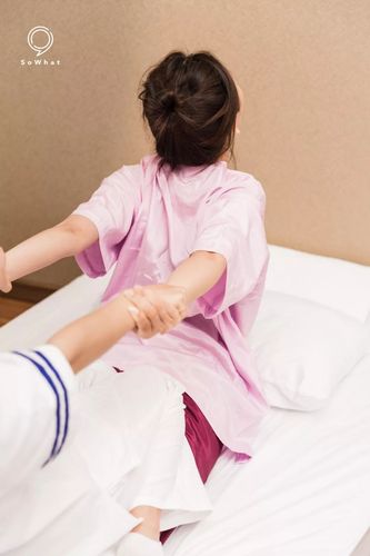 唉人妻少妇的相关介绍