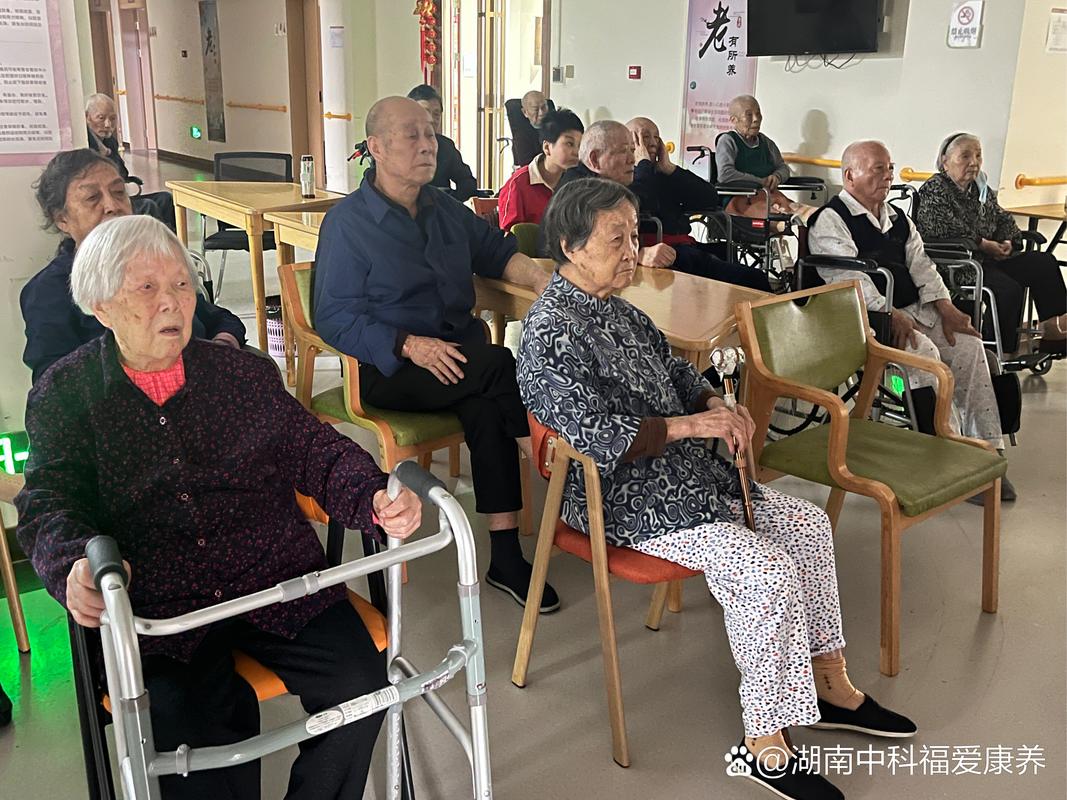 未满十八周岁禁止进入网站在线观看的相关介绍