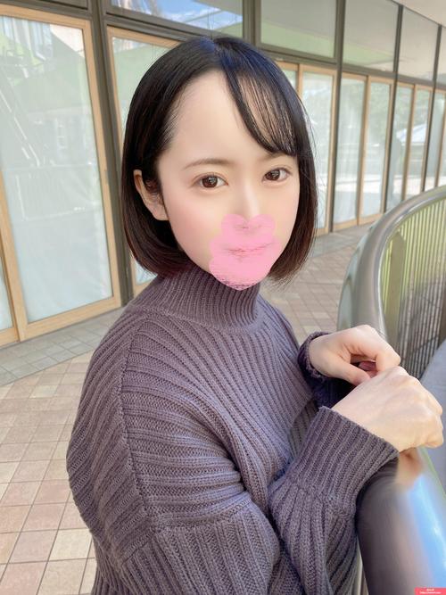 一边摸一边亲免费看的相关介绍