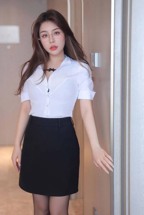 隔壁新搬来的女邻居av的相关介绍