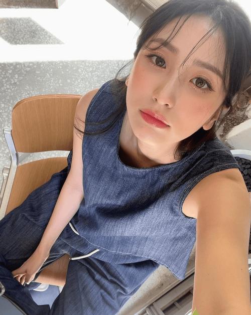 美女av毛片在线观看的相关介绍