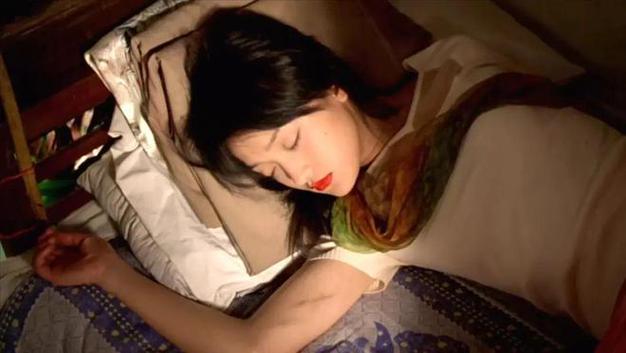 李宁超轻18女的相关介绍