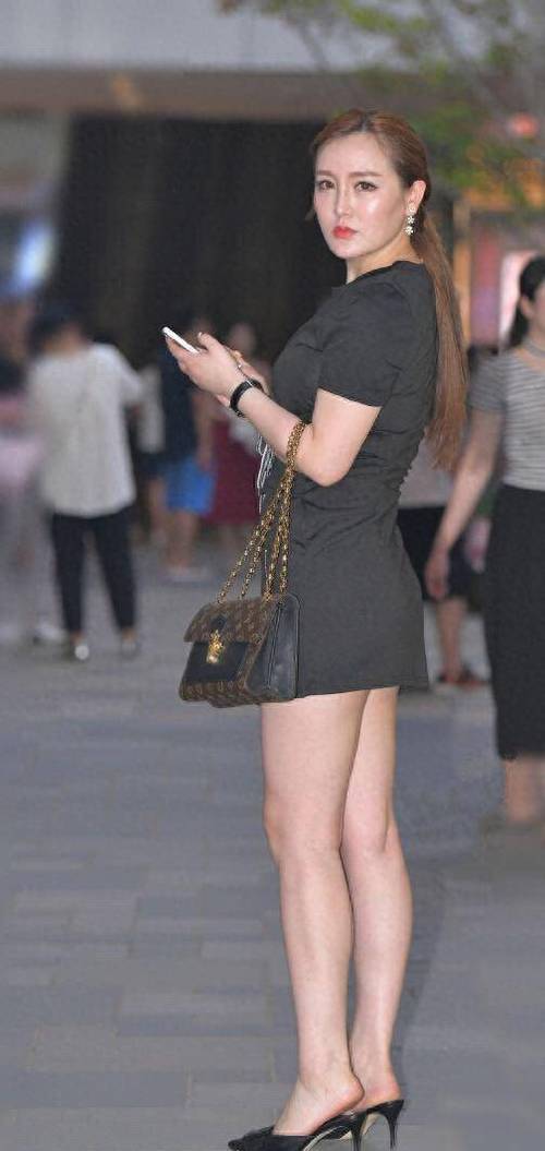 蜂鸟影院在线观看电影的相关介绍