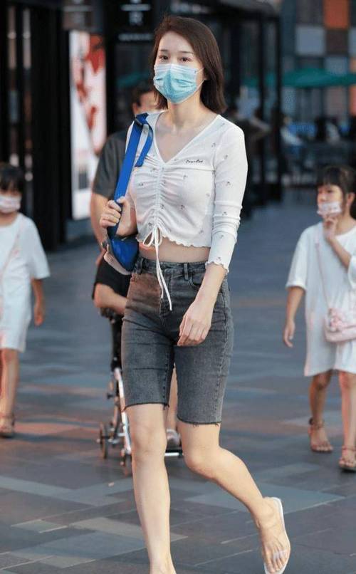 av中字少妇的相关介绍