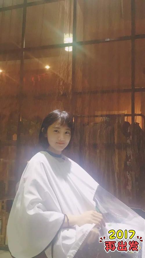 一边揉一边摸 一边做 爽的相关介绍