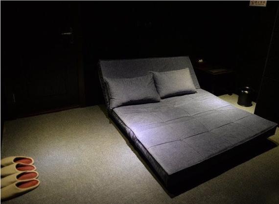 老婆骚影院的相关介绍