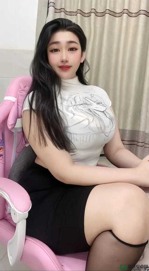 玩弄少妇白嫩高耸的乳峰av的相关介绍