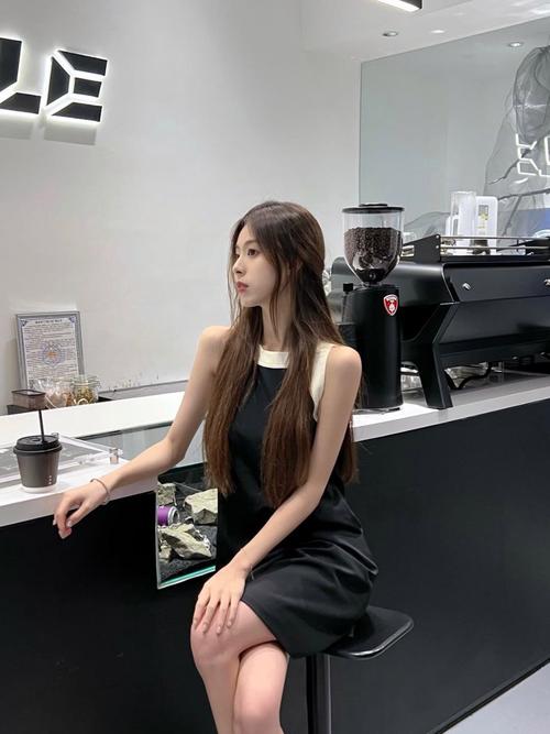 18禁成人无遮挡h片在线播放的相关介绍