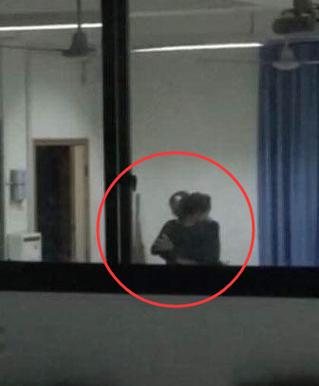 我操老师大逼的相关介绍