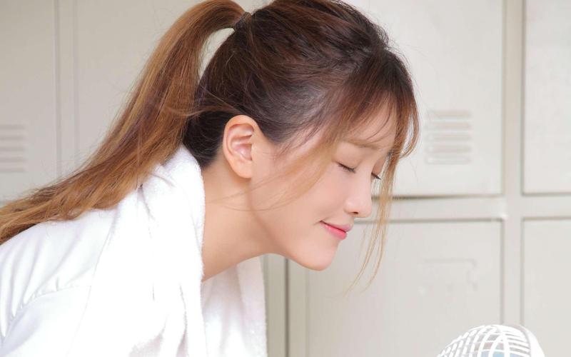 亚洲少妇一,二区的相关介绍
